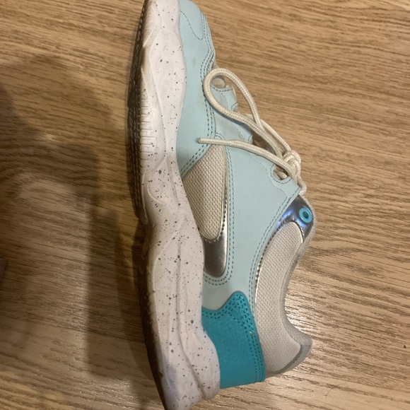 Blue and white DC sneakers - Picture 2 of 5